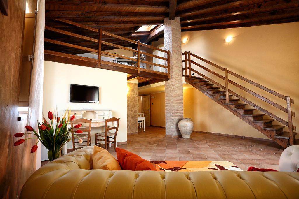 Agriturismo Creta Rossa 托雷迪鲁杰罗 外观 照片